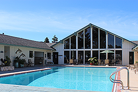 LARGE CLUBHOUSE AND POOL